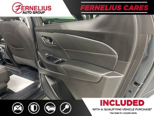 Used 2021 Chevrolet Traverse LT image 19