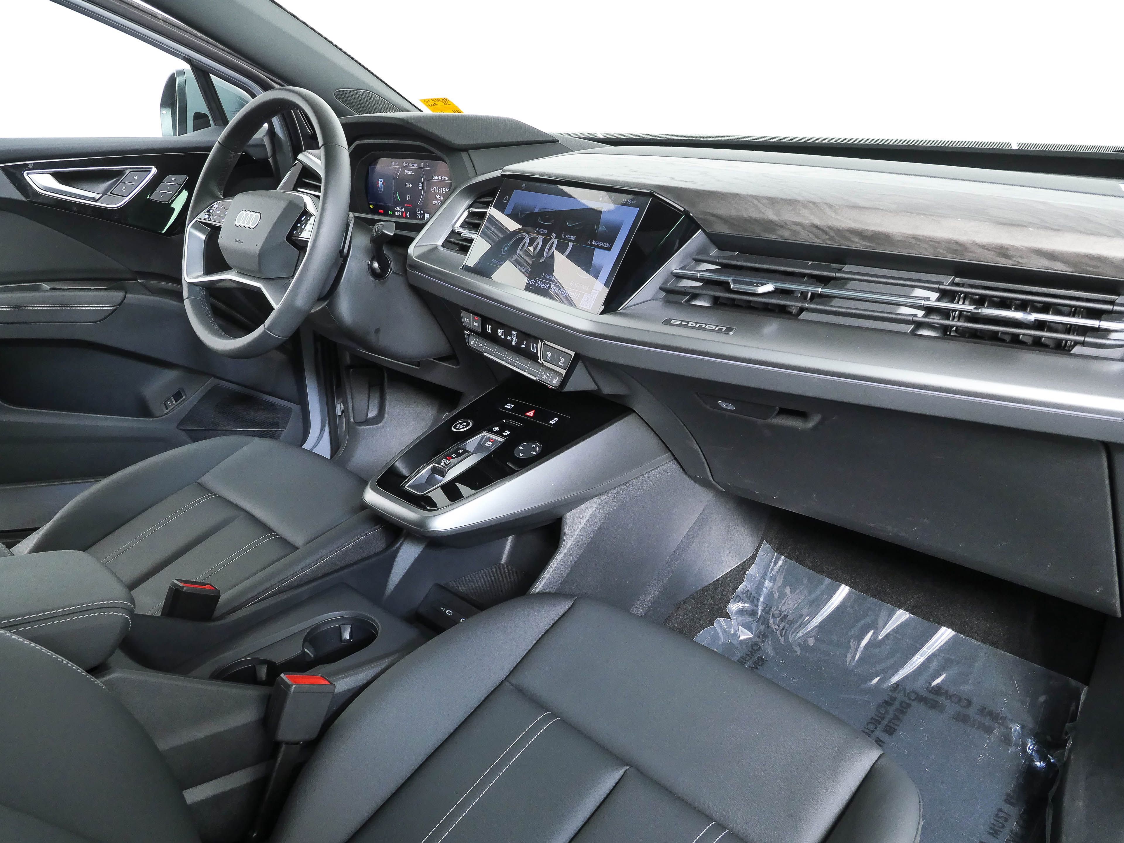 Certified 2025 Audi Q4 e-tron Premium Plus w/ Premium Plus AWD/4WD image 18