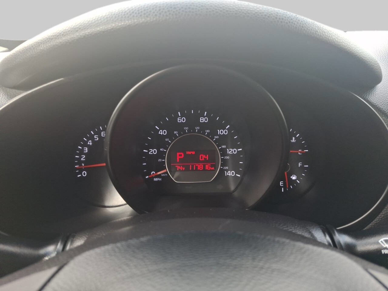 Used 2017 Kia Soul + image 8