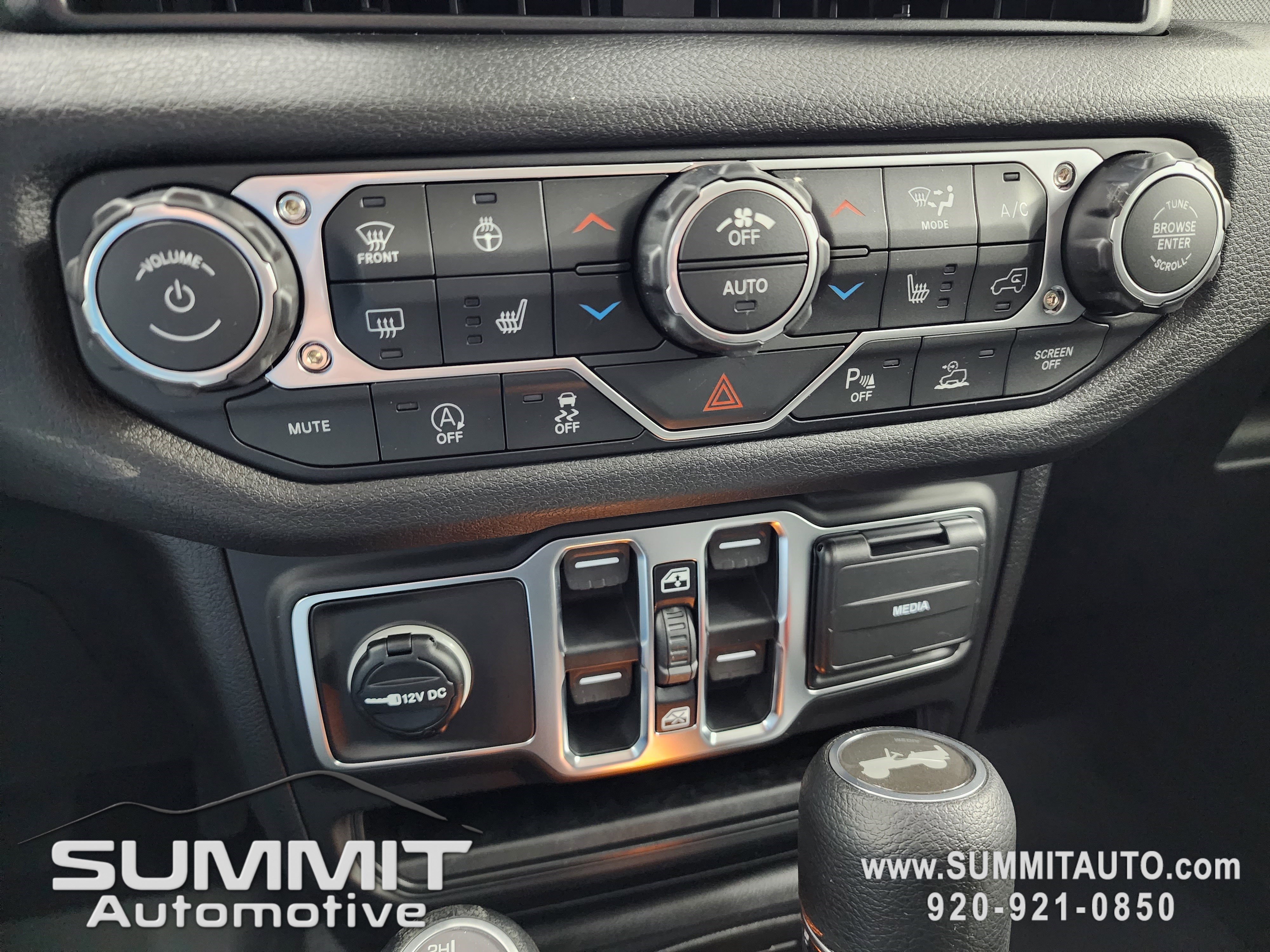 New 2026 Jeep Wrangler Sport S image 40