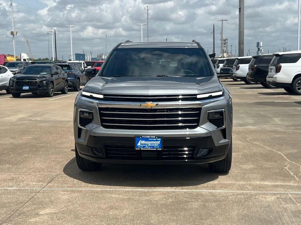 New 2026 Chevrolet Traverse High Country image 2