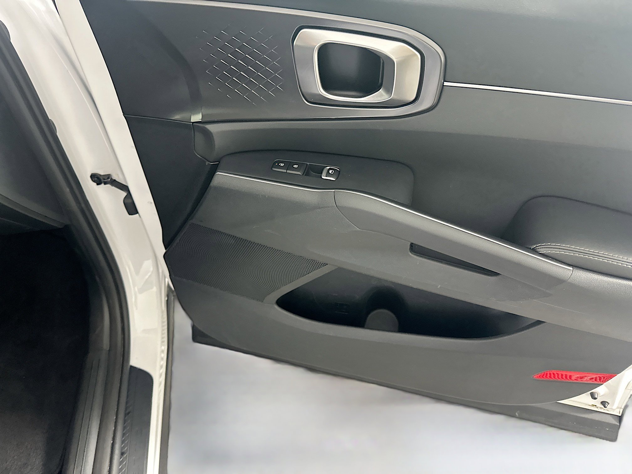 Used 2024 Kia Sorento S image 33