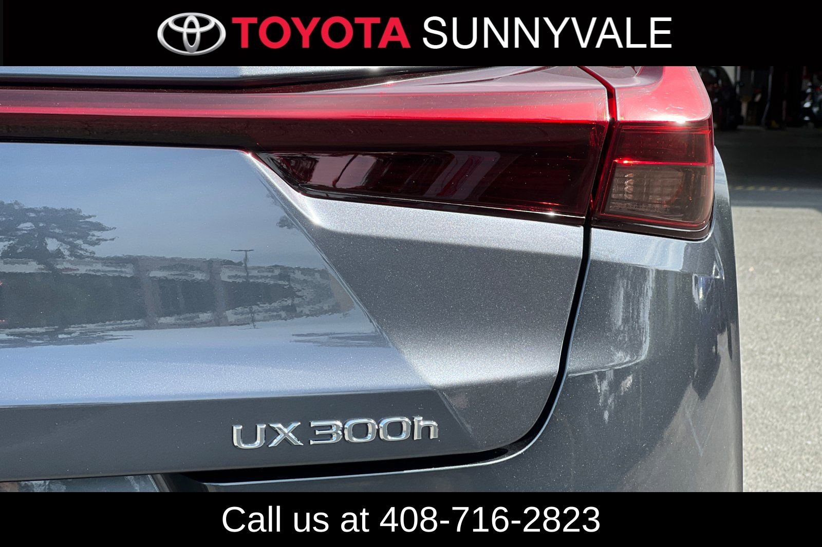 Used 2025 Lexus UX 300h FWD w/ Accessory Package (Z1) image 13