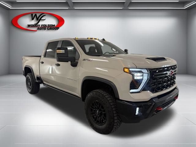 New 2026 Chevrolet Silverado 2500 ZR2 AWD/4WD image 3