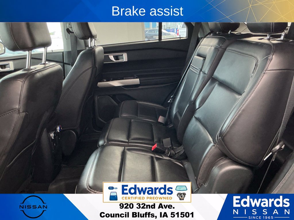 Used 2021 Ford Explorer XLT w/ Equipment Group 202A AWD/4WD image 17
