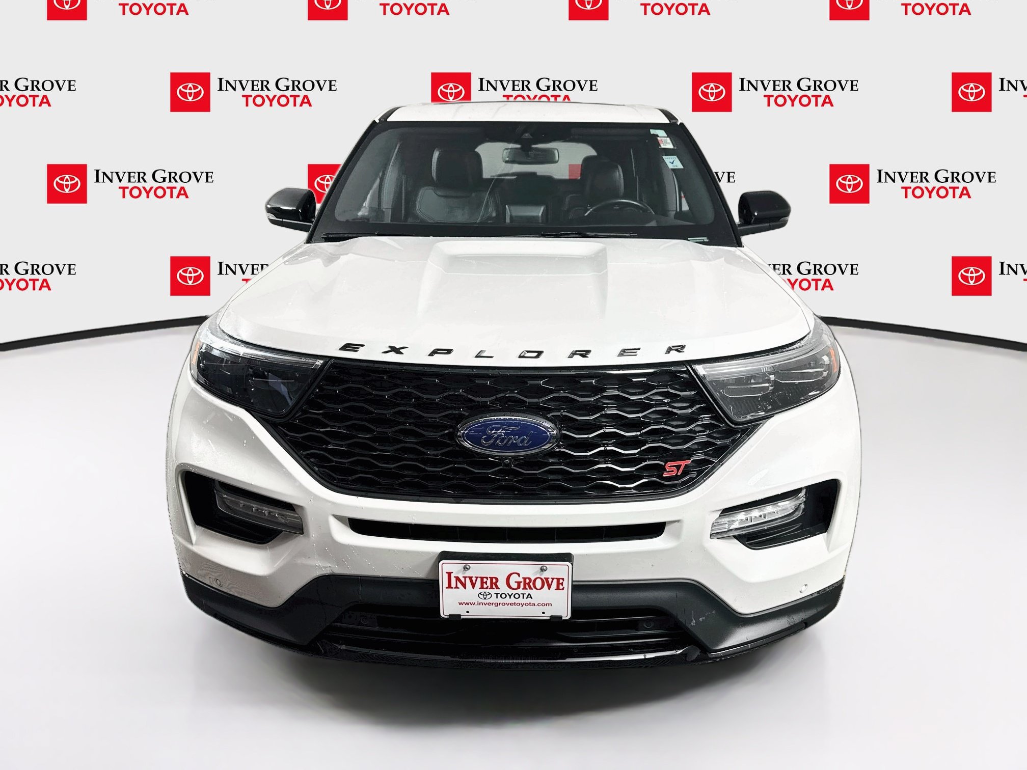 Used 2021 Ford Explorer ST w/ Equipment Group 401A AWD/4WD image 2