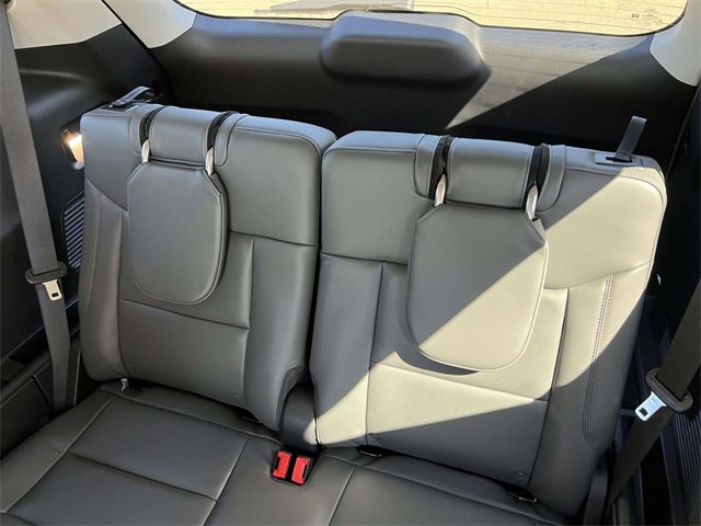 New 2025 Ford Explorer Active w/ Active Comfort Package image 26