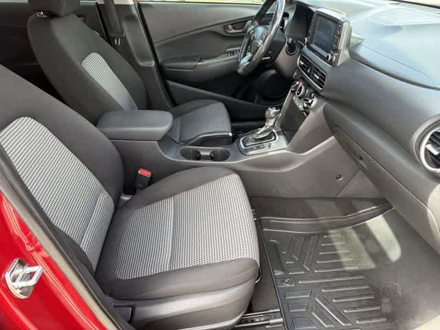 Used 2018 Hyundai Kona SEL w/ SEL Tech Package 02 FWD image 19