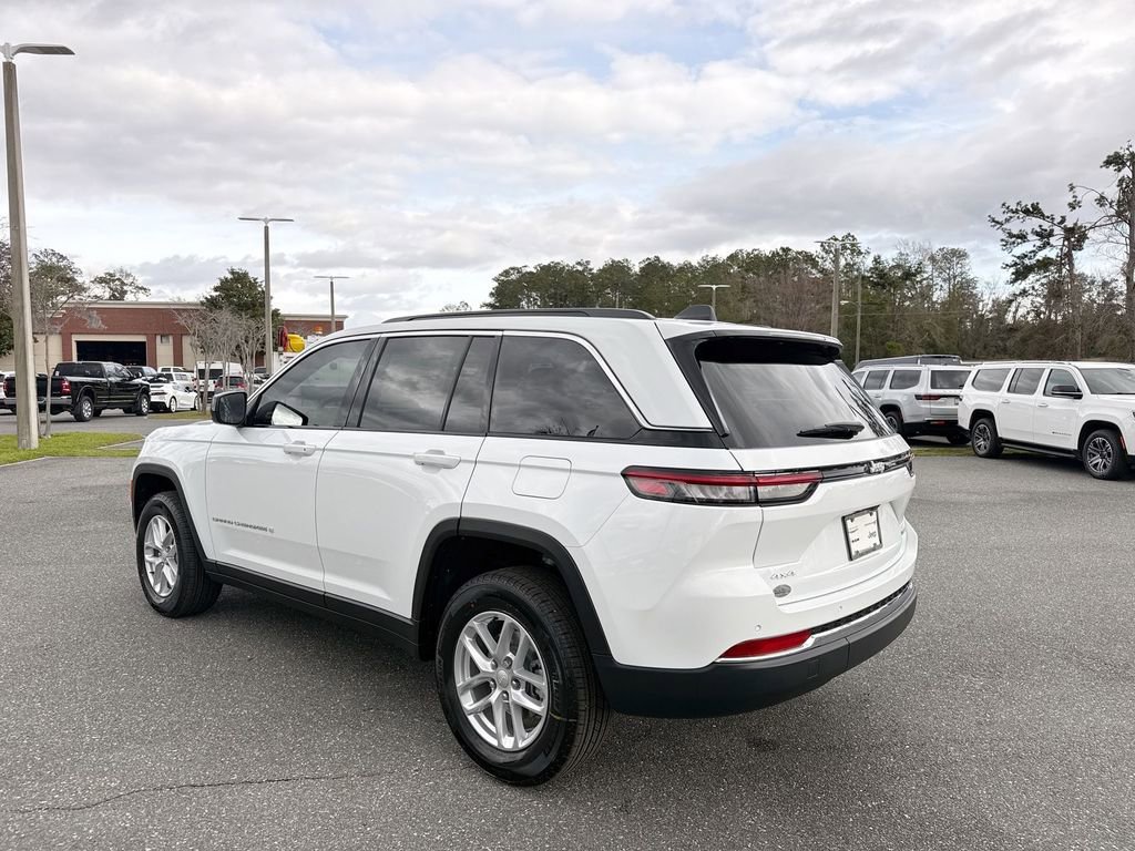 New 2026 Jeep Grand Cherokee Laredo image 5