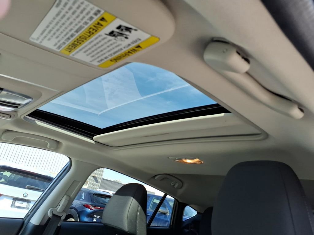 Used 2026 Subaru Crosstrek 2.0i Premium image 14