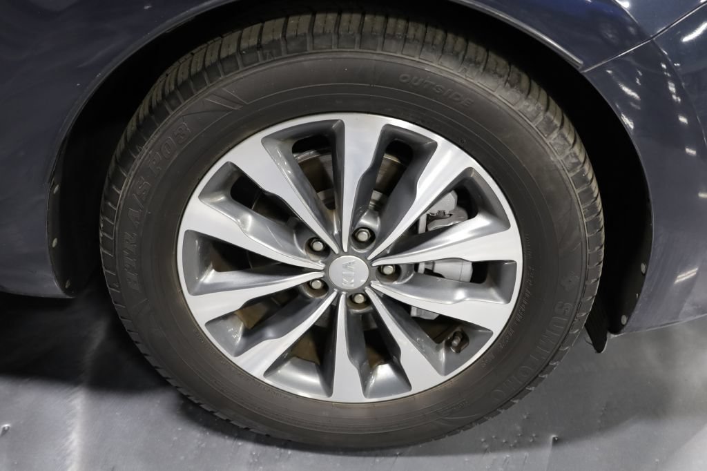 Used 2016 Kia Sedona SX FWD image 40