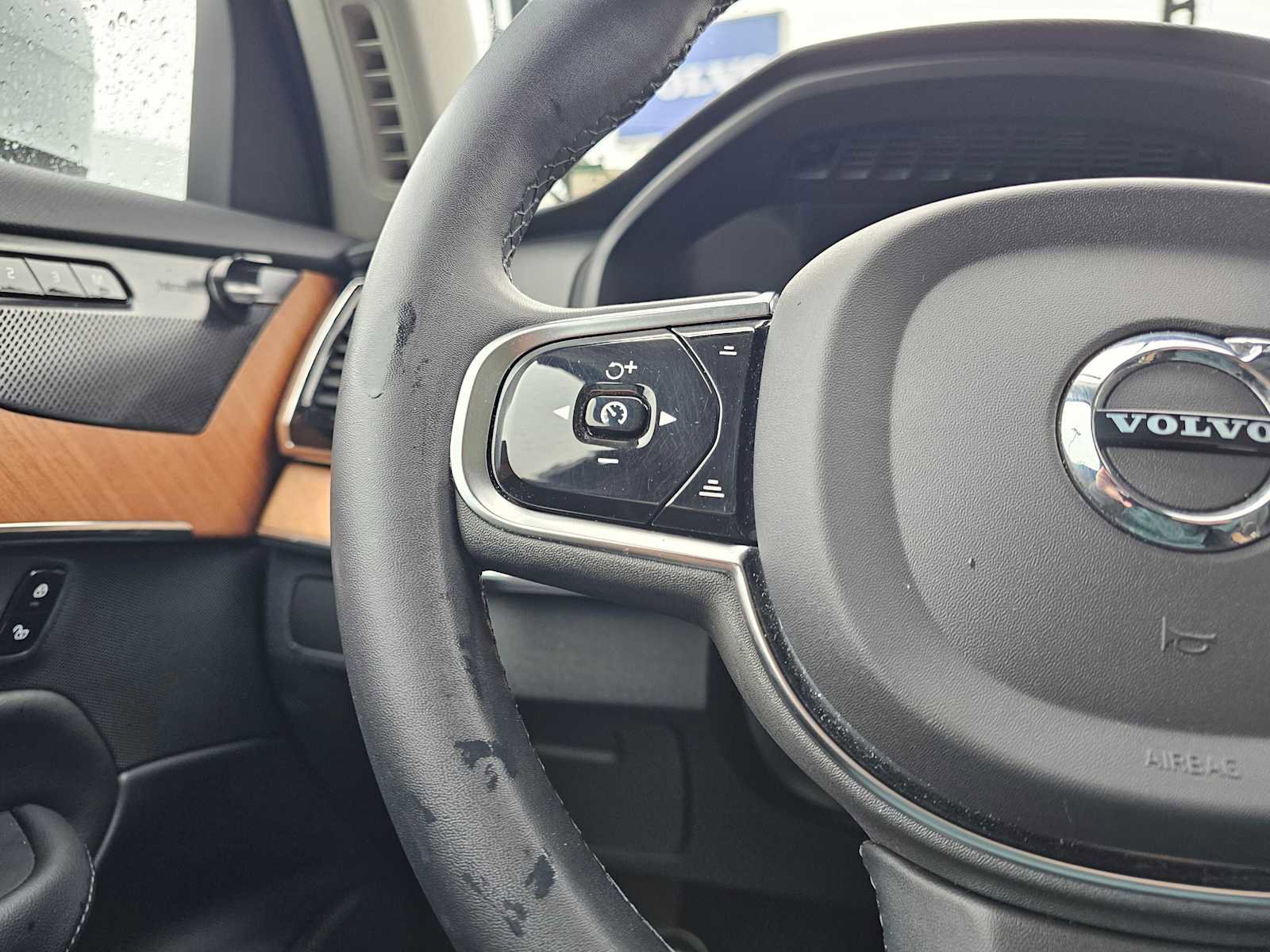 Certified 2023 Volvo XC90 T8 Plus w/ Protection Package Premier AWD/4WD image 31