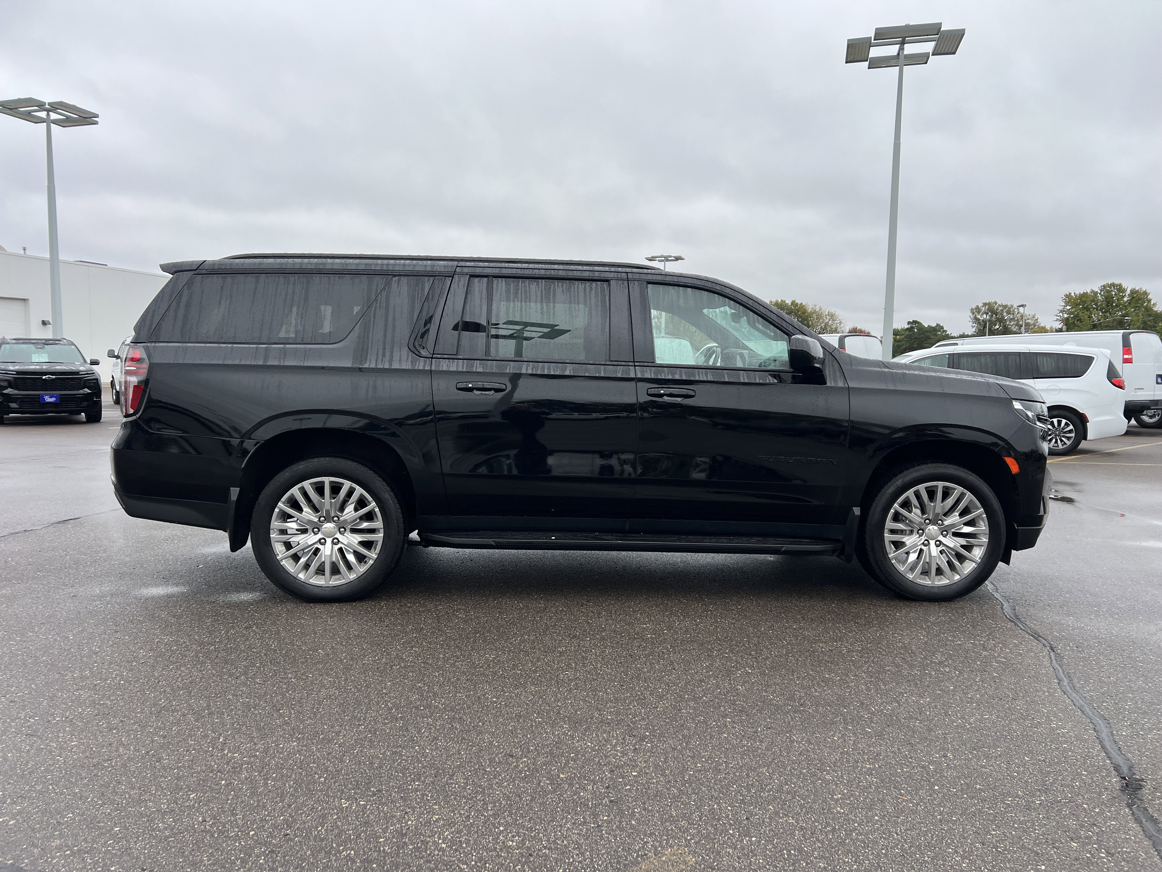 Certified 2023 Chevrolet Suburban RST image 8