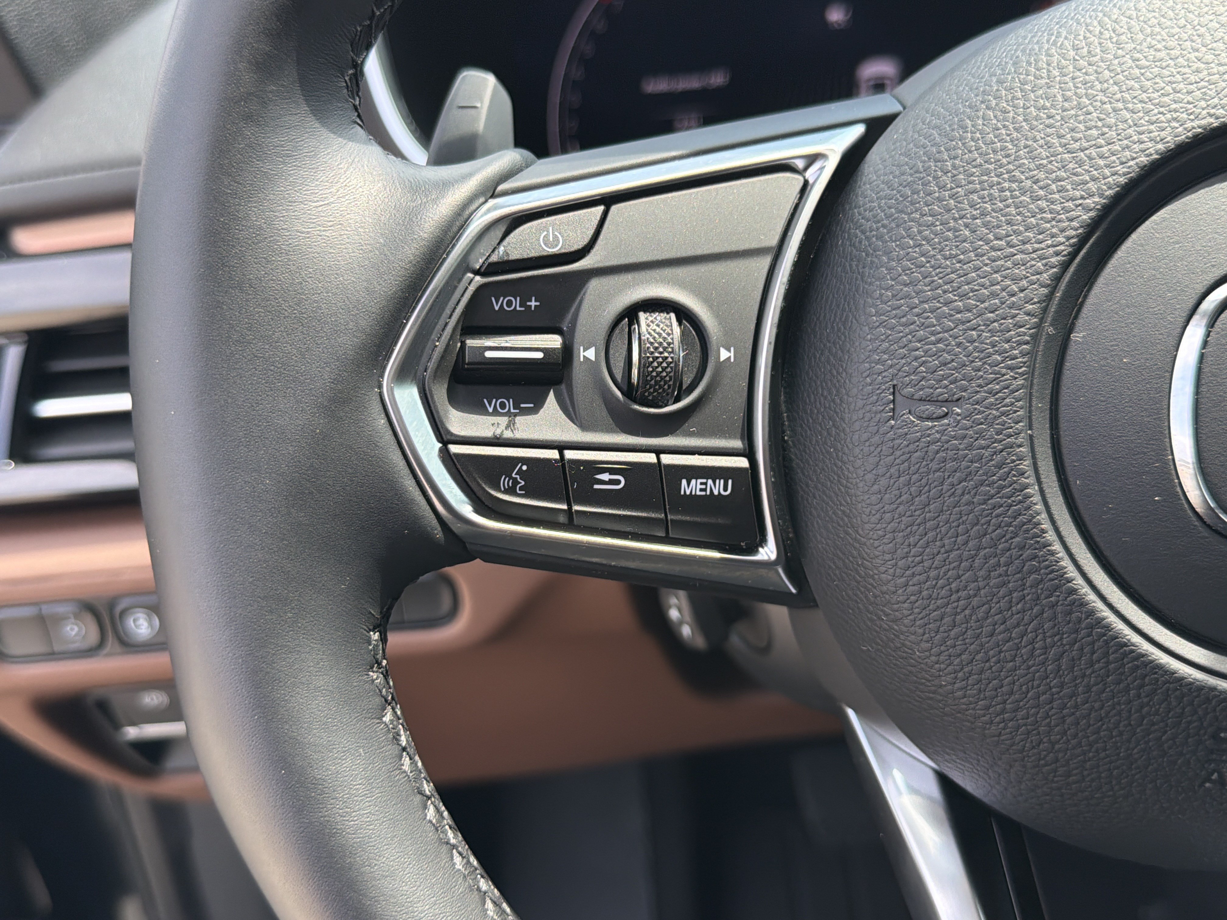 Certified 2026 Acura MDX w/ Technology Package FWD image 19