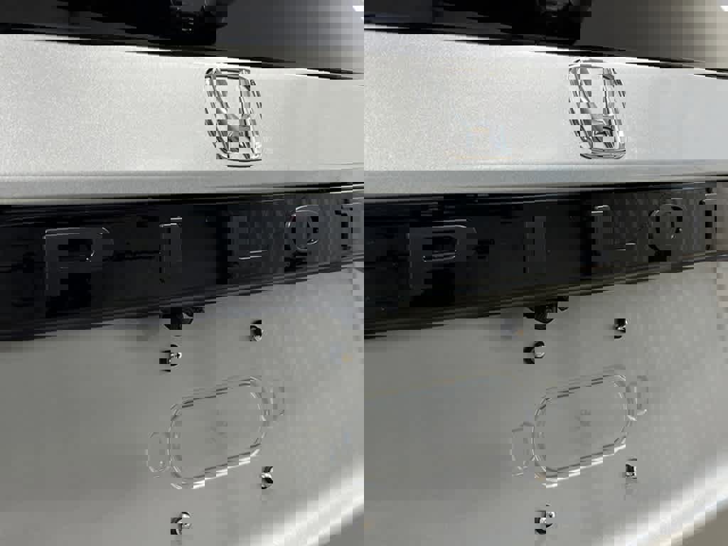 New 2026 Honda Pilot Black Edition image 7