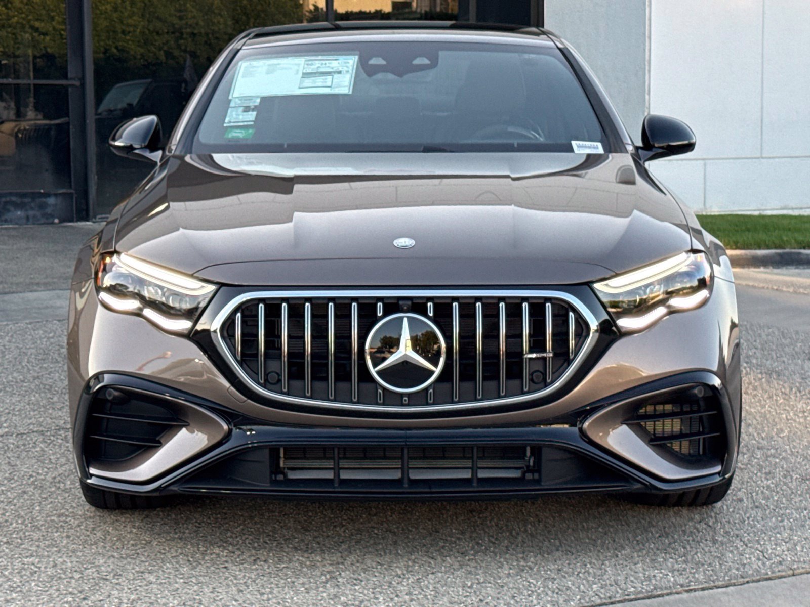 New 2027 Mercedes-Benz E 53 AMG e 4MATIC Sedan image 4
