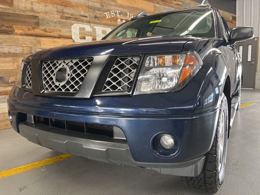 Used 2007 Nissan Frontier LE w/ Leather Pkg image 9