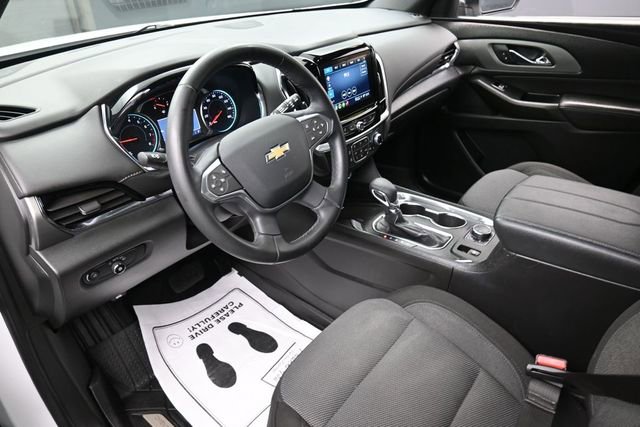 Used 2023 Chevrolet Traverse LT FWD image 18