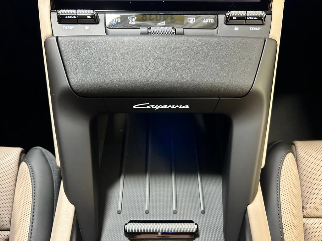New 2026 Porsche Cayenne Electric AWD/4WD image 20