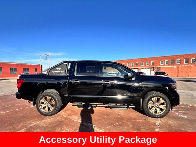 Certified 2024 Nissan Titan SV w/ SV Bronze Edition Package AWD/4WD image 5
