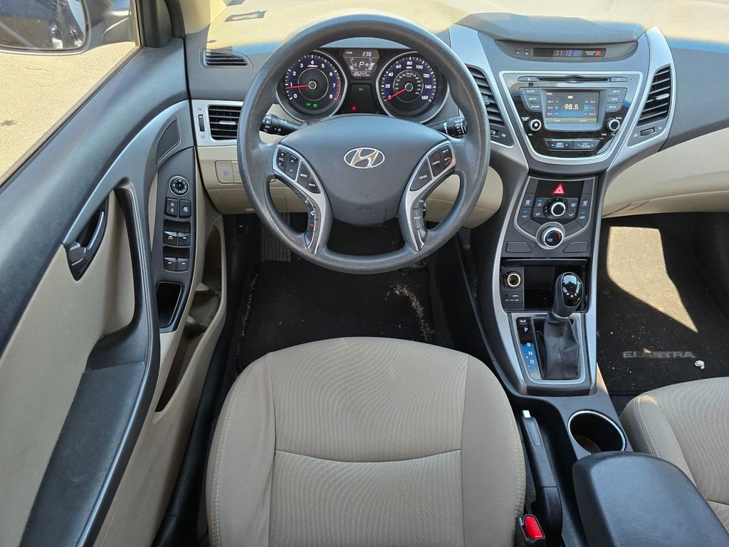 Used 2016 Hyundai Elantra SE w/ Option Group 02 image 18