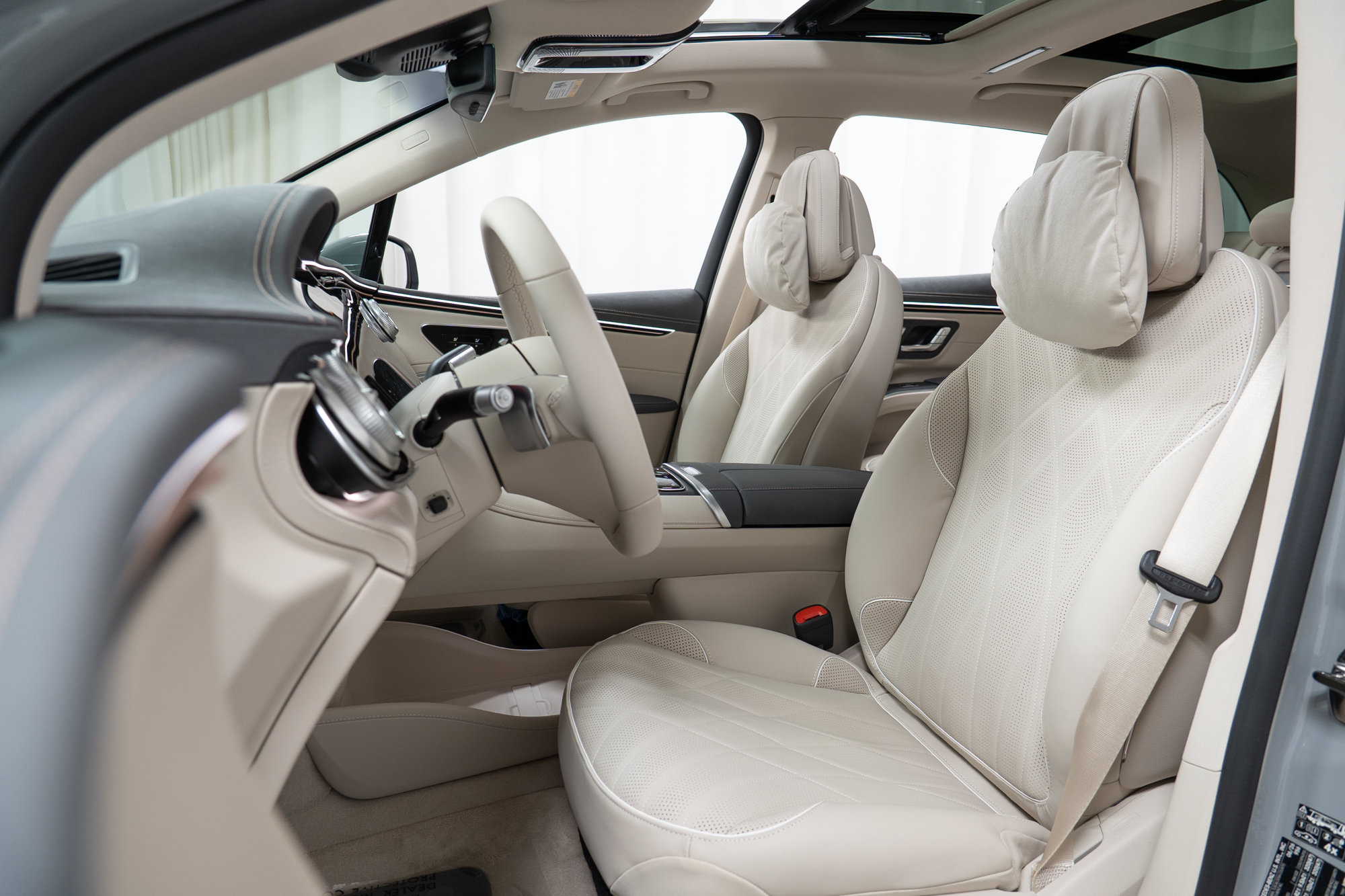 New 2026 Mercedes-Benz EQS 400 4MATIC SUV image 12