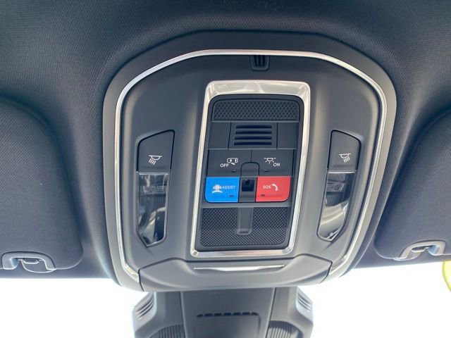 Used 2026 Jeep Cherokee Laredo AWD/4WD image 19