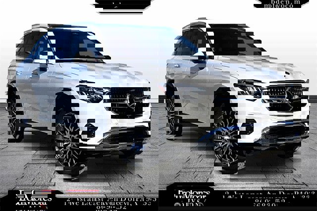 Used 2025 Mercedes-Benz GLC 300 4MATIC image 1