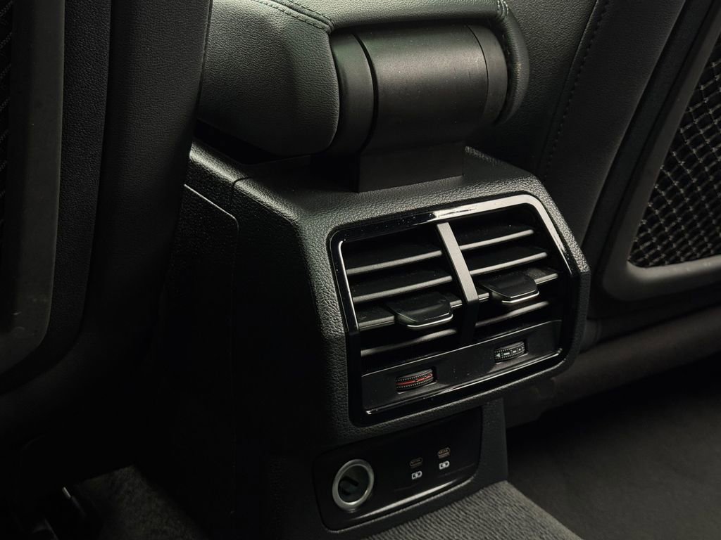 Used 2022 Audi Q3 2.0T Premium w/ Convenience Package image 34