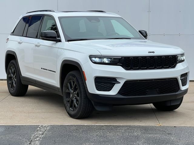Used 2024 Jeep Grand Cherokee Altitude