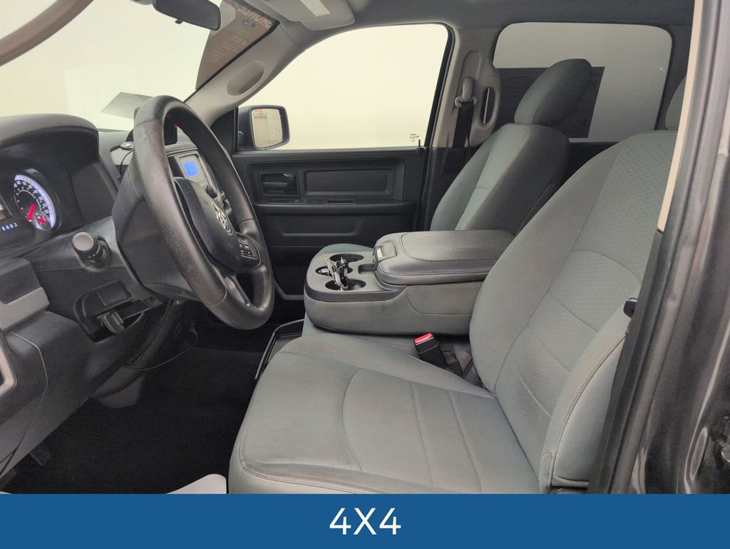 Used 2017 RAM 1500 Express AWD/4WD image 4