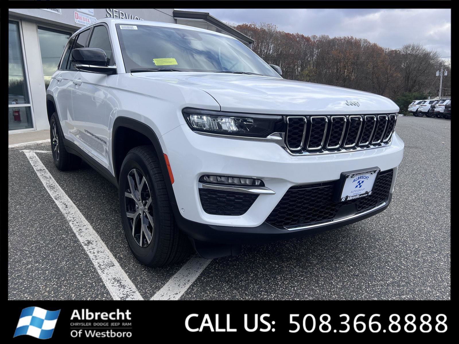 New 2025 Jeep Grand Cherokee Limited w/ Luxury Tech Group II image 7