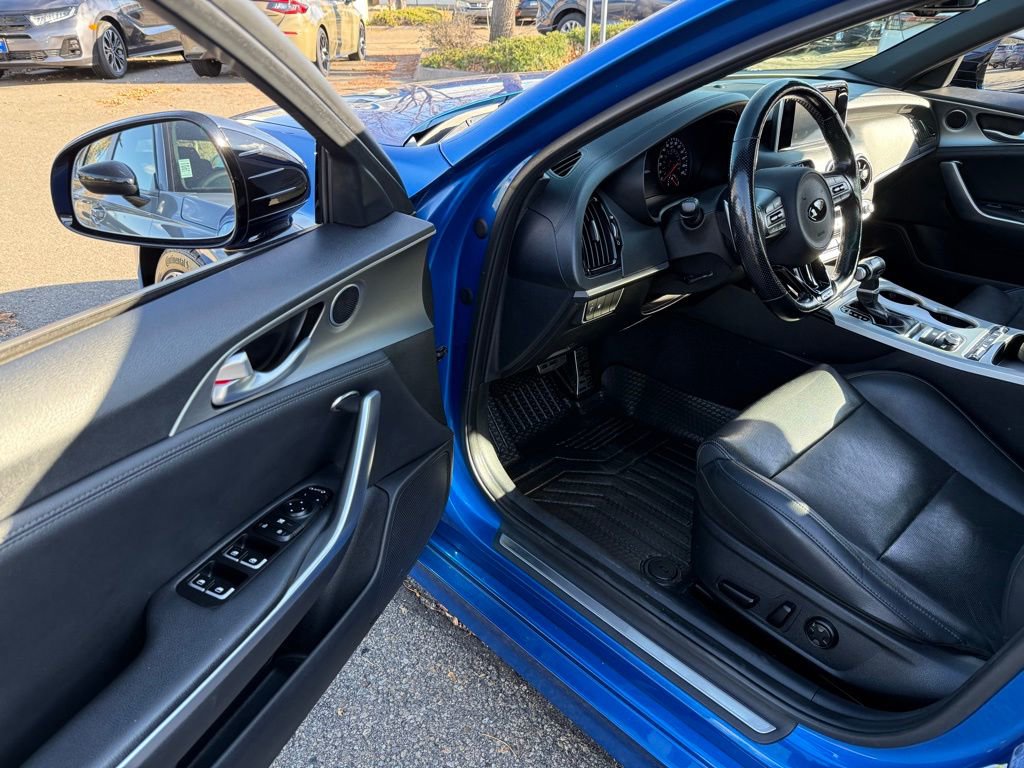 Used 2018 Kia Stinger GT image 12