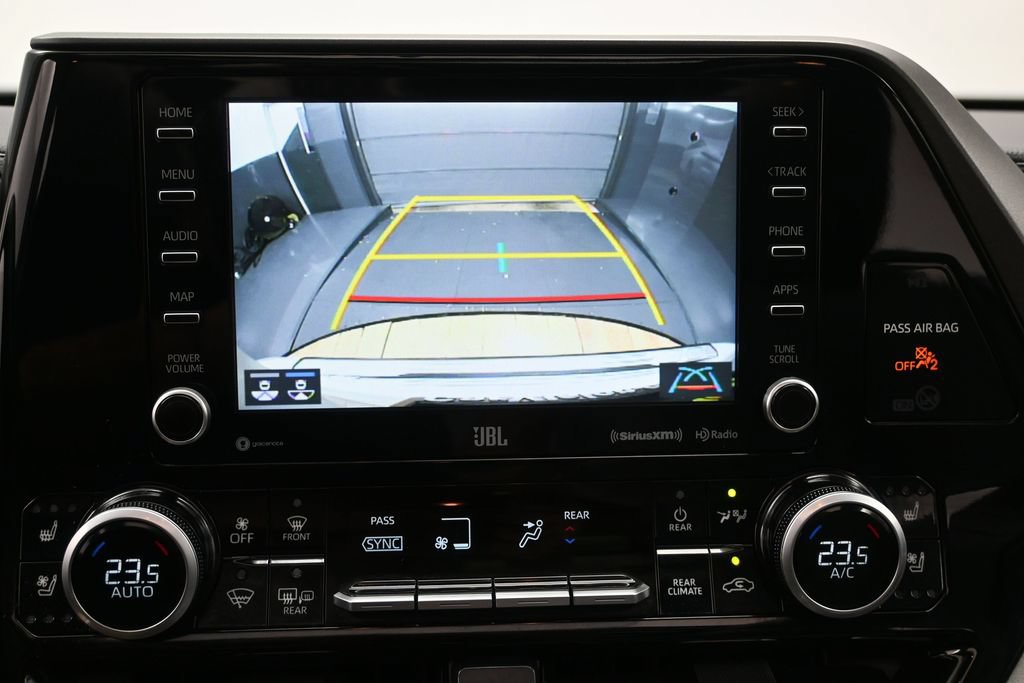 Used 2021 Toyota Highlander Limited AWD/4WD image 15
