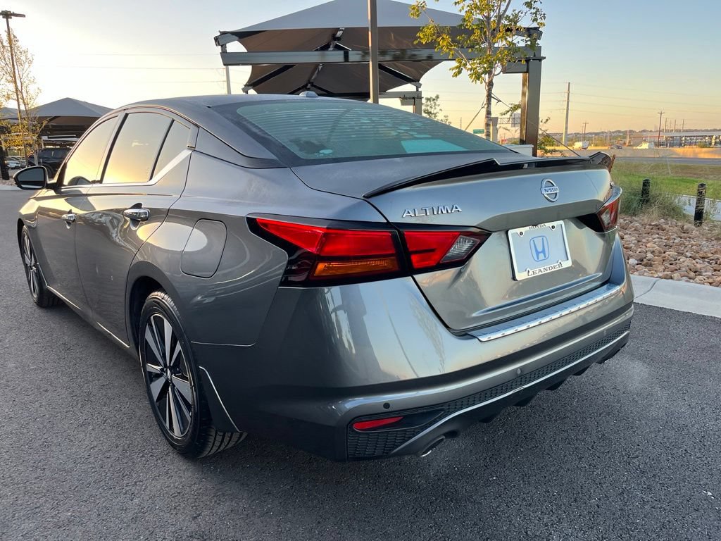 Used 2020 Nissan Altima 2.5 SV FWD image 6