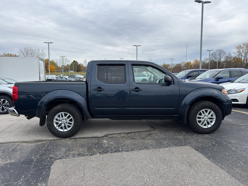 Used 2019 Nissan Frontier SV image 4