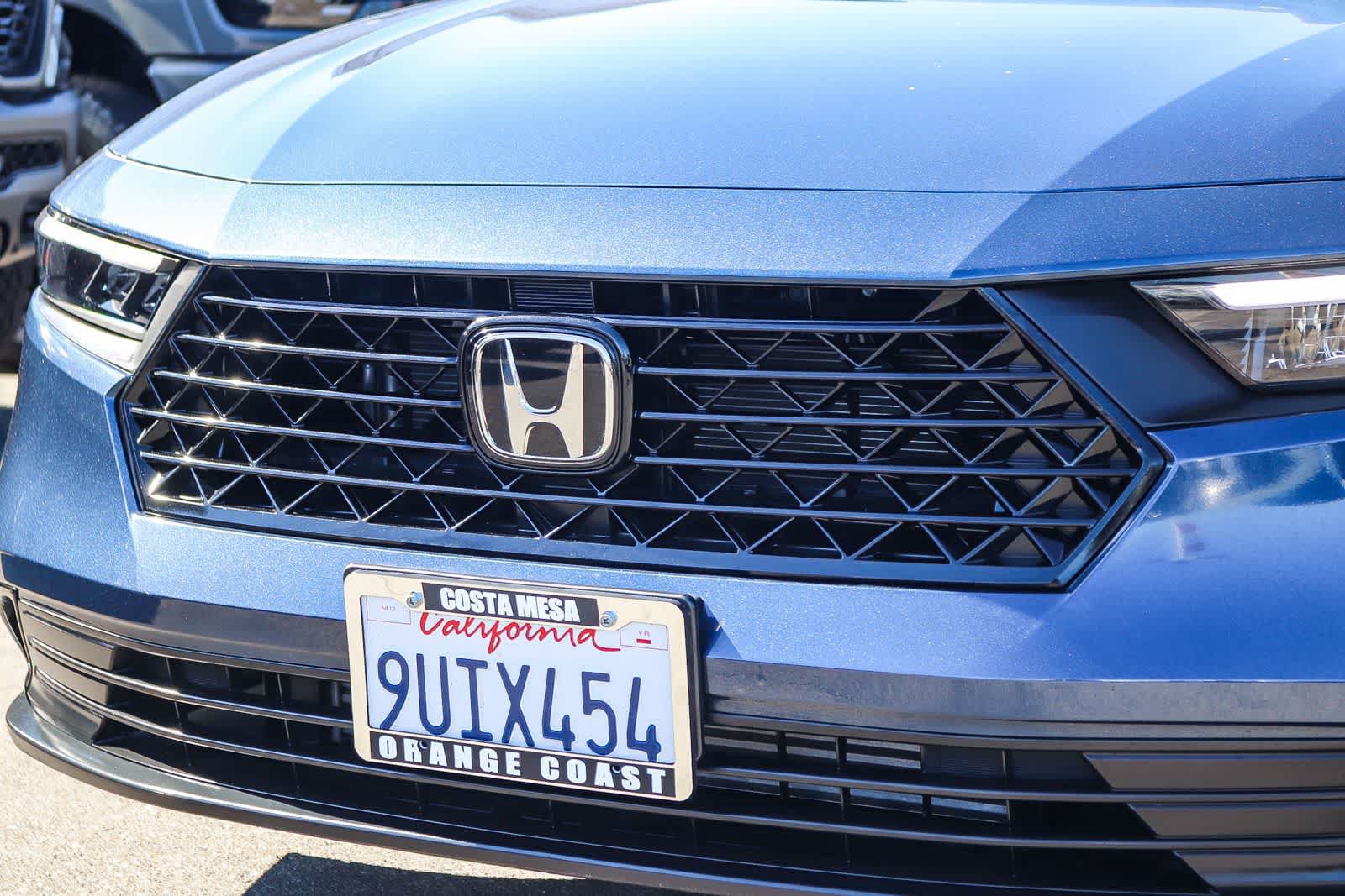 Used 2025 Honda Accord SE image 9