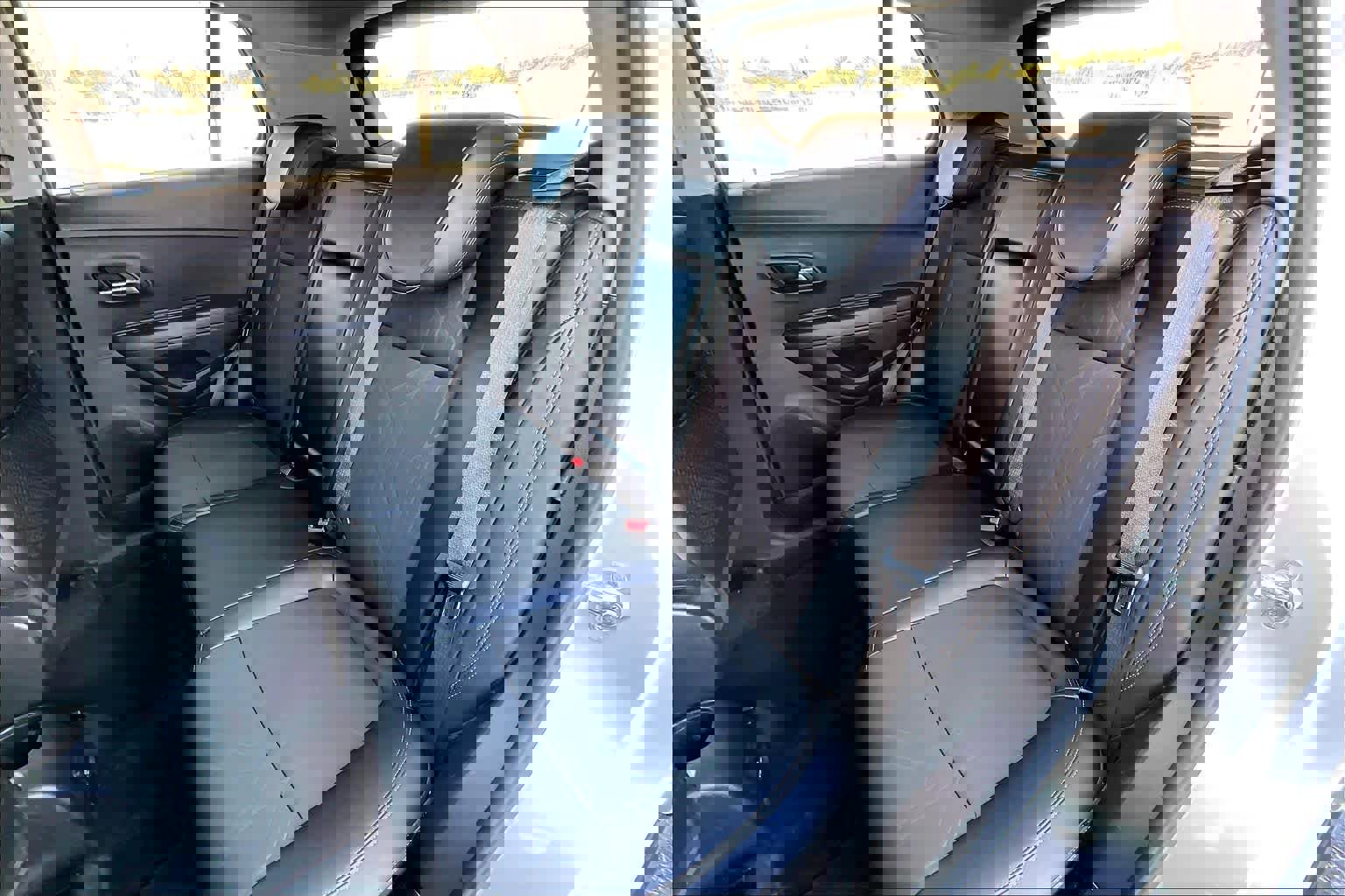 Used 2019 Chevrolet Trax LT w/ LT Convenience Package image 21