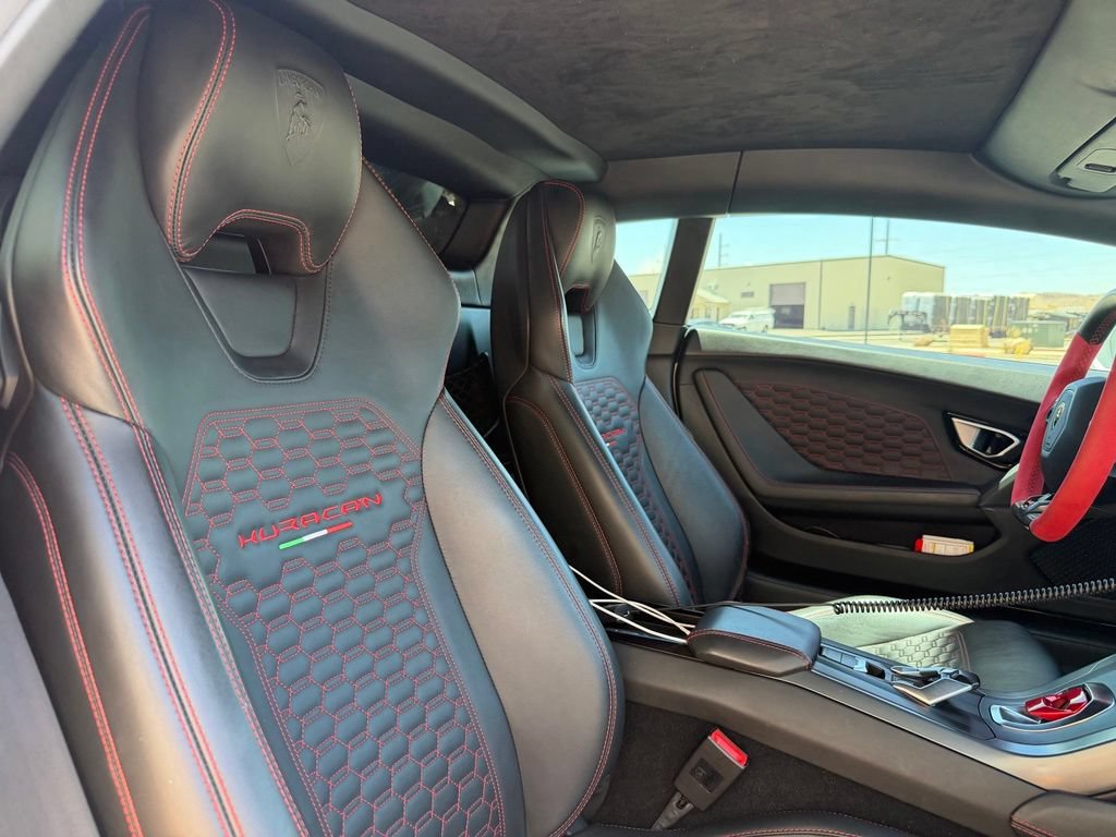 Used 2019 Lamborghini Huracan LP 580-2 RWD image 17