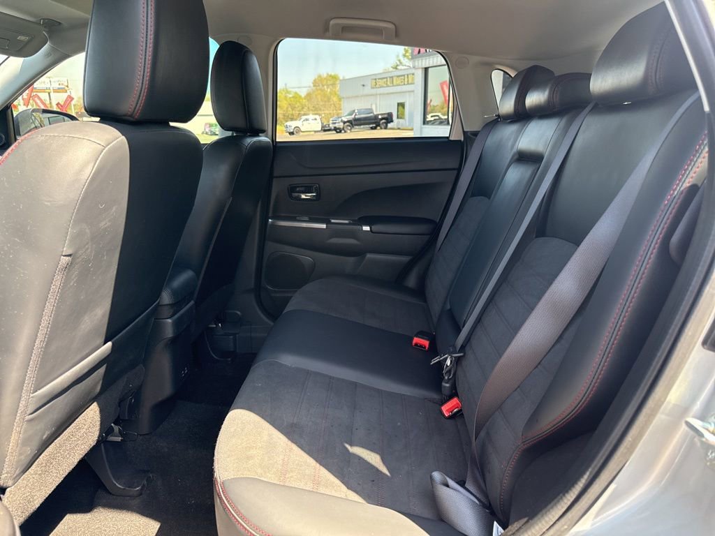 Used 2024 Mitsubishi Outlander Sport ES image 32