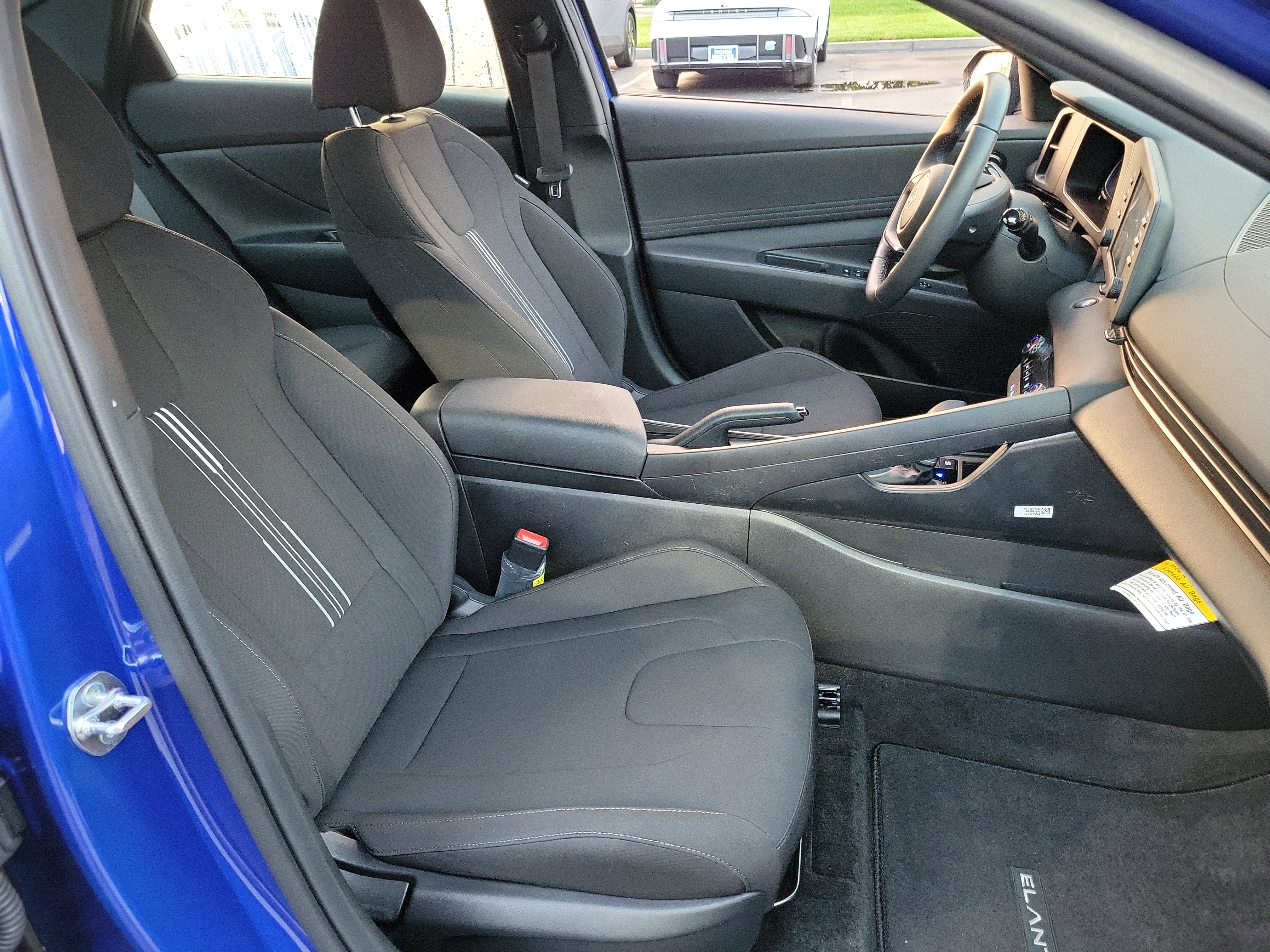 Certified 2025 Hyundai Elantra Sport w/ Cargo Package image 20