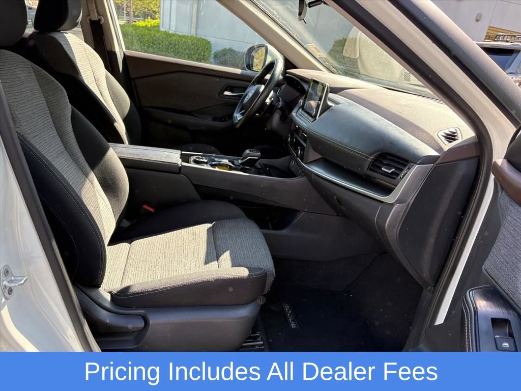 Used 2023 Nissan Rogue SV AWD/4WD image 19