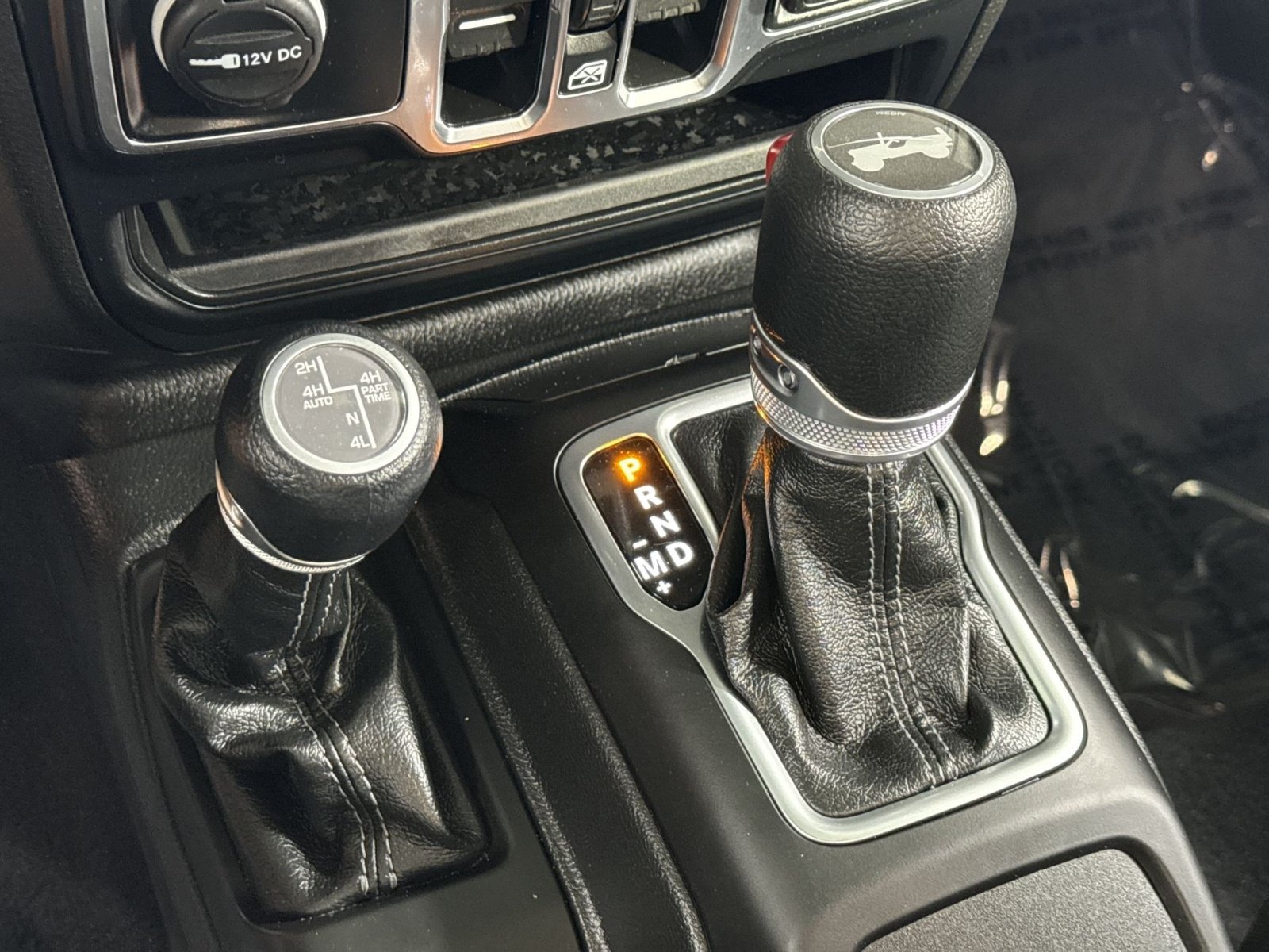 Used 2024 Jeep Wrangler Unlimited Sahara AWD/4WD image 34