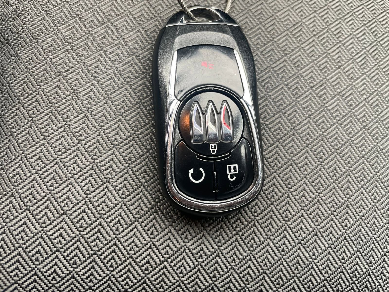 Used 2025 Buick Encore GX Preferred image 18