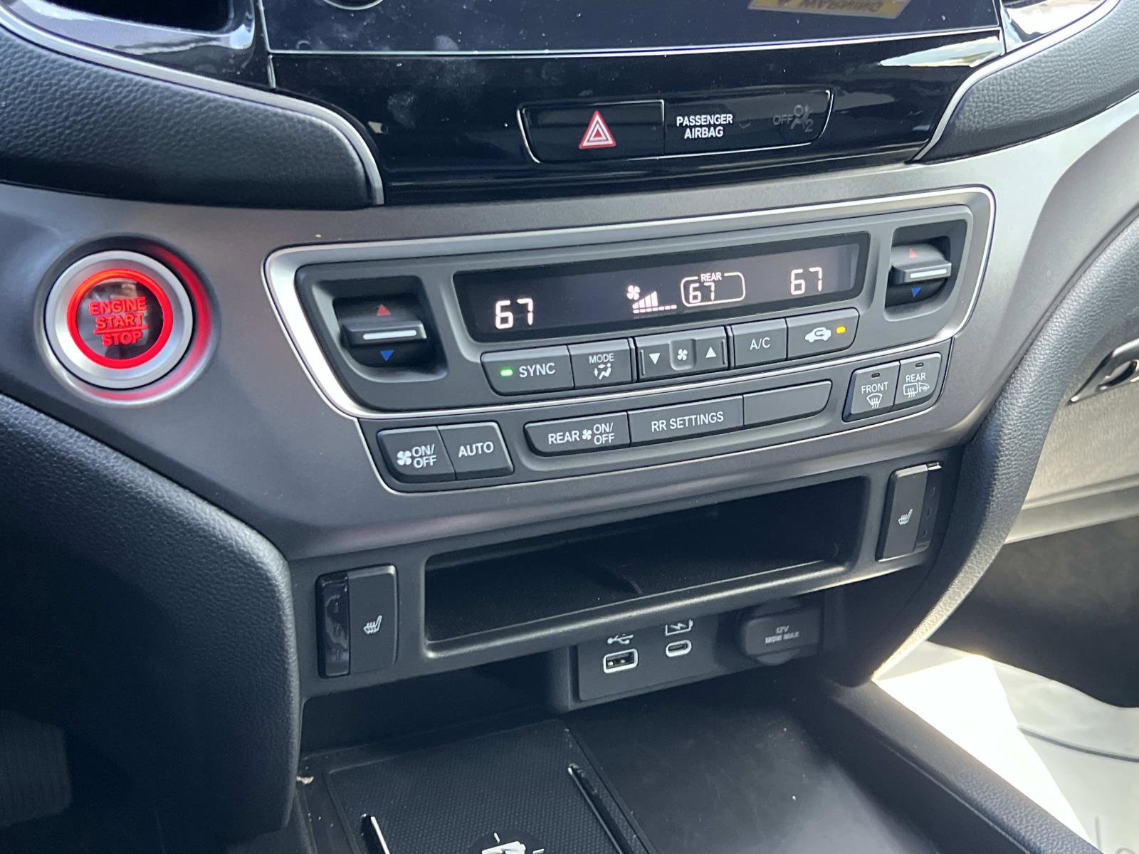 Certified 2025 Honda Passport EX-L image 15