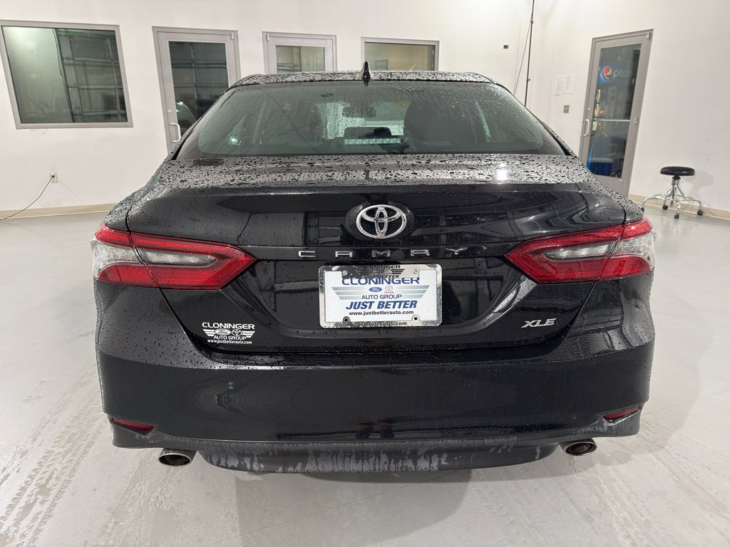 Used 2023 Toyota Camry XLE image 6