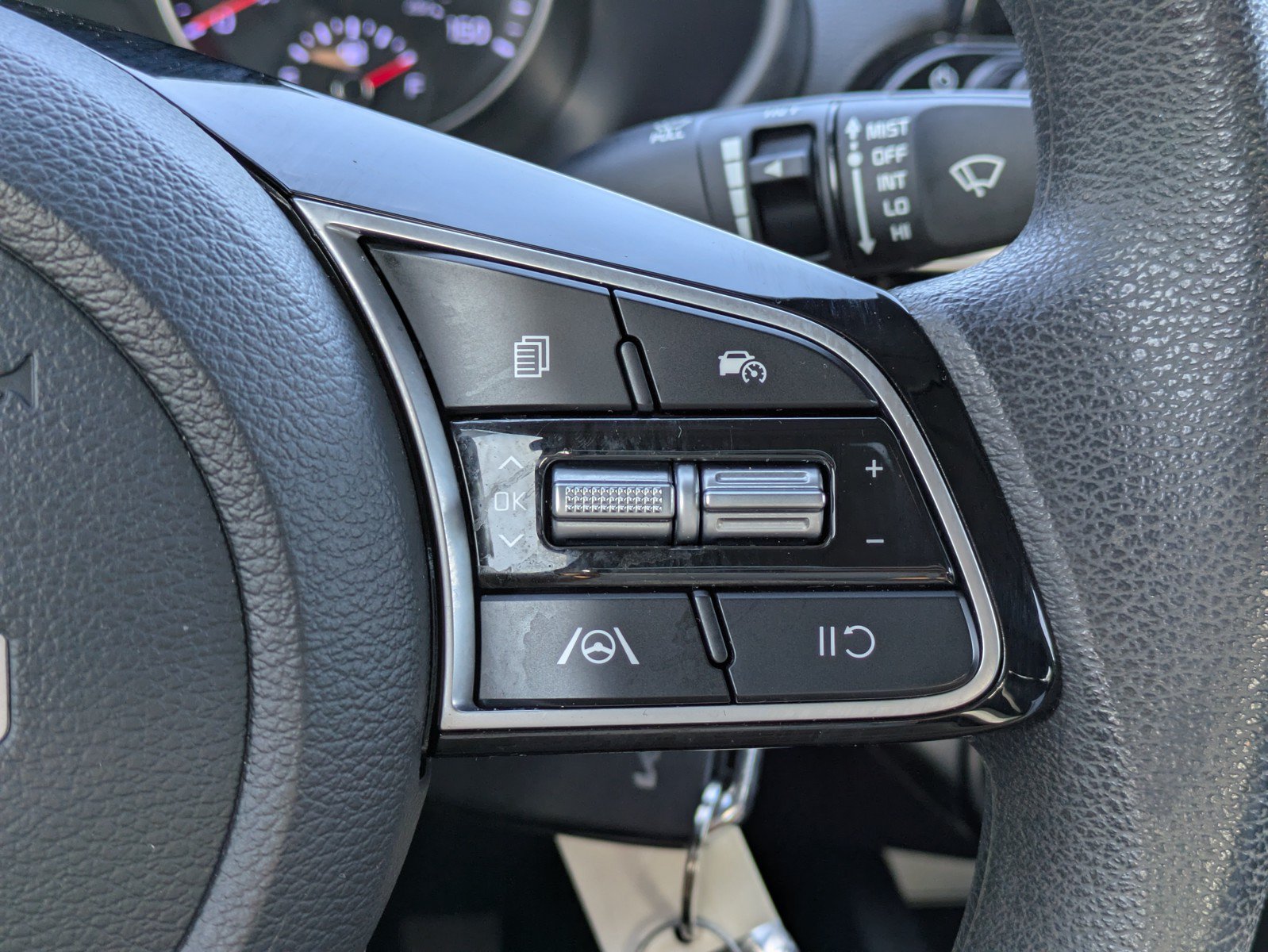 Certified 2024 Kia Forte LXS FWD image 18