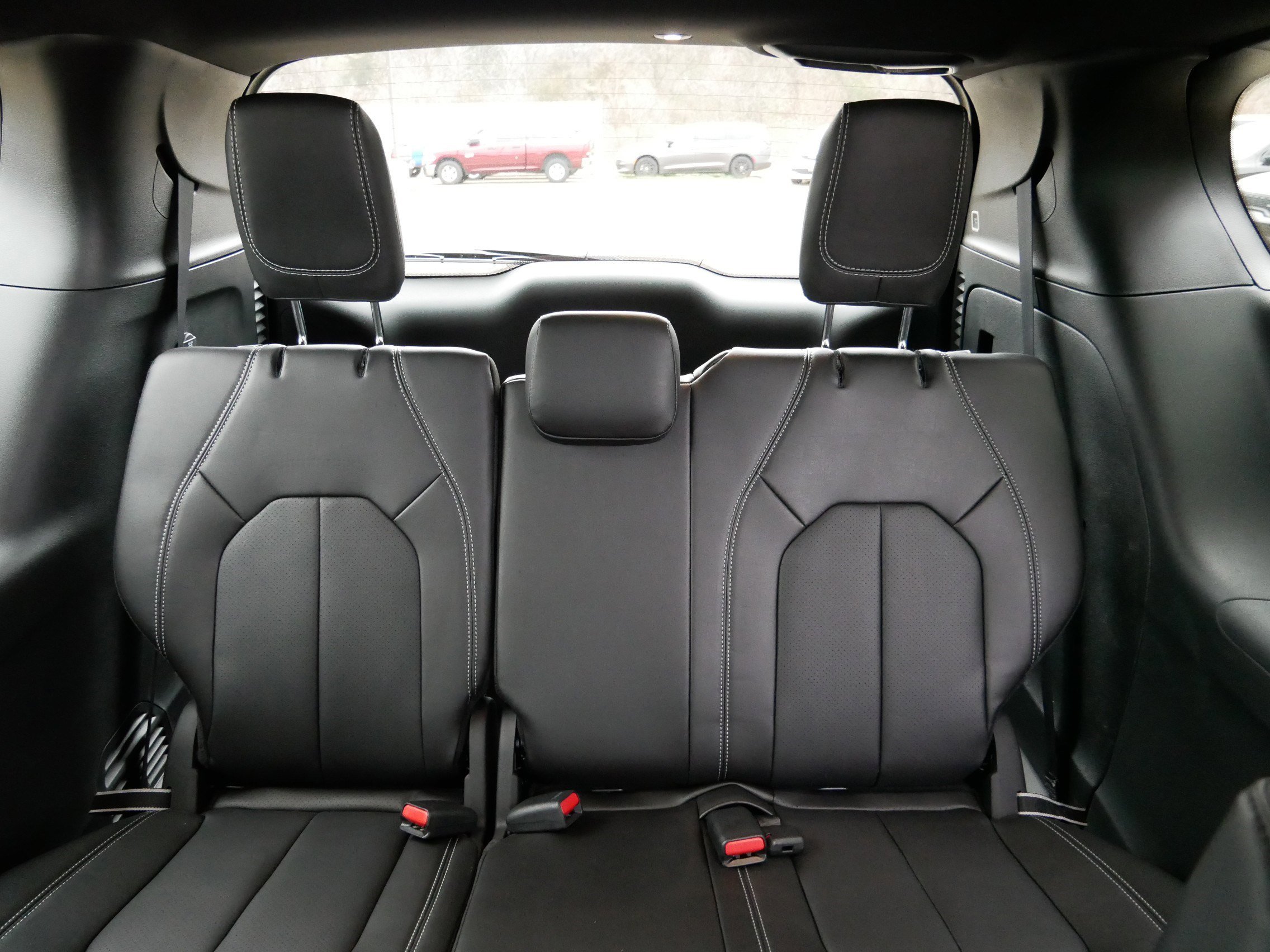 New 2026 Chrysler Pacifica Select image 8