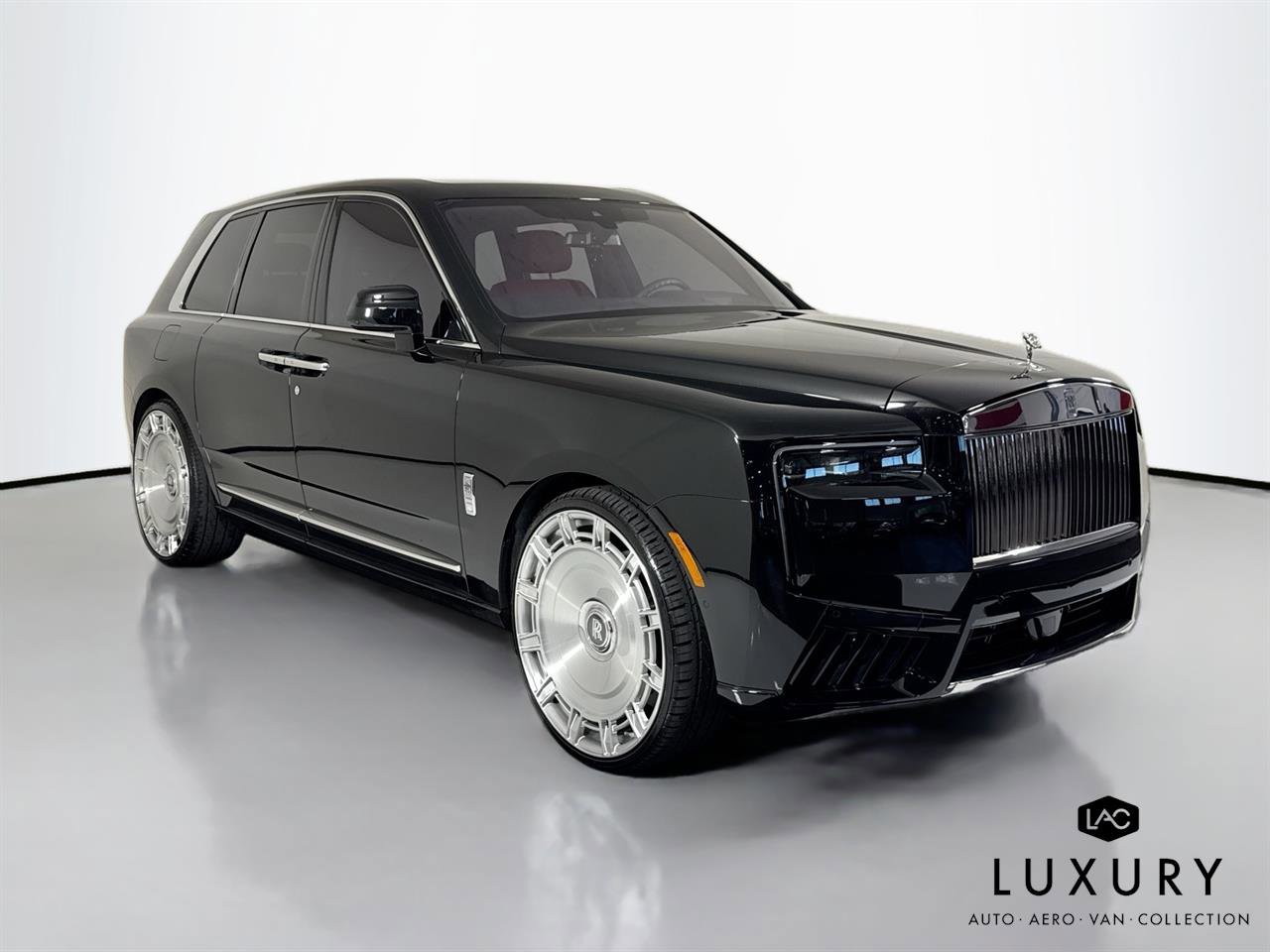 Used 2025 Rolls-Royce Cullinan image 5