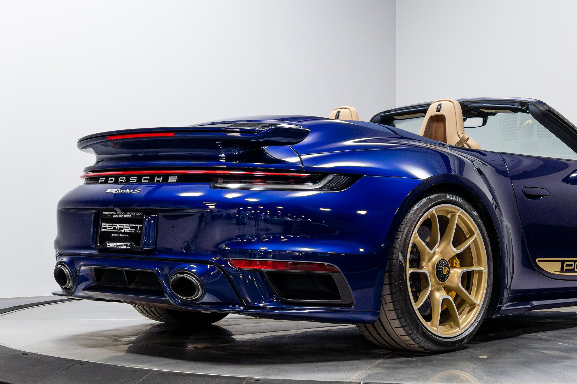 Used 2021 Porsche 911 Turbo S image 17